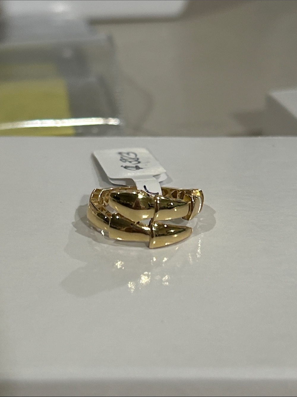 18K Yellow Gold Wavy Link Ring Size 6.75